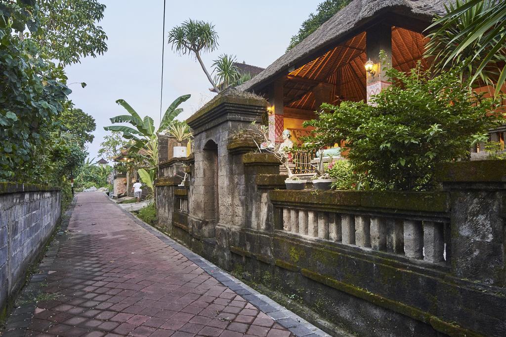 Ellies Hotel Nusa Dua  Exterior foto